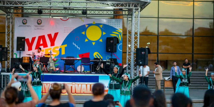 Şəmkirdə əyləncəli və musiqili Yay Fest keçirilib